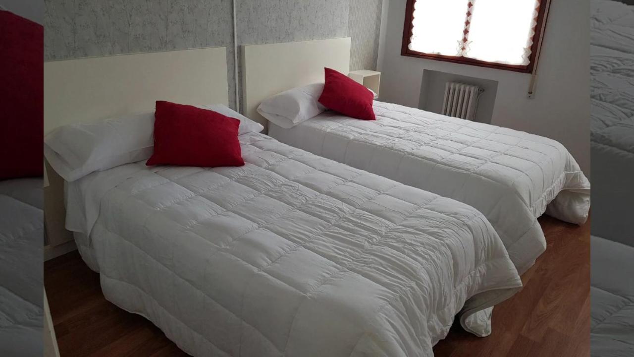 Apartamentos Halcon Ribadeo Exteriér fotografie
